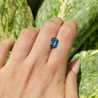 2.55 Ct. Sapphire from Madagascar Life Style
