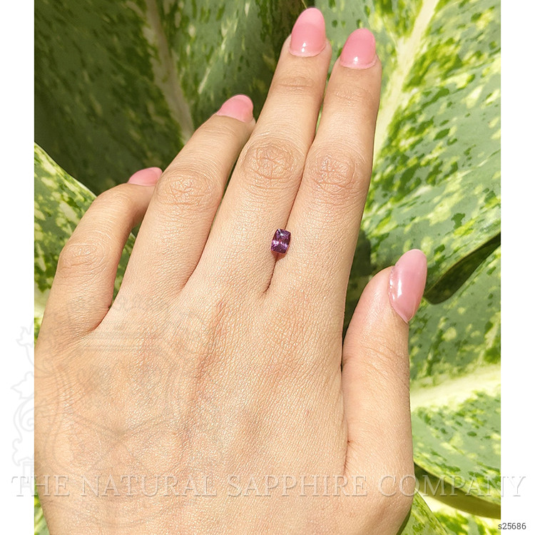 1.04 Ct. Purplish Pink Sapphire from Ceylon (Sri Lanka)