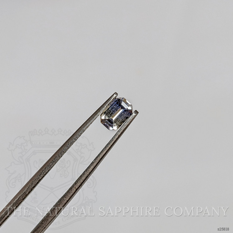 0.47 Ct. Bi Color Sapphire from Ceylon (Sri Lanka)
