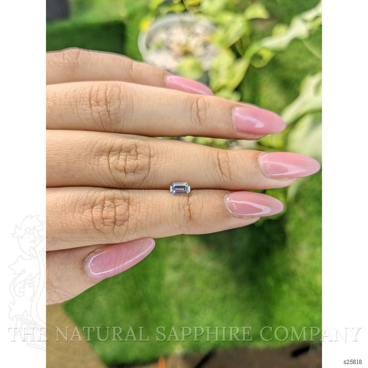 0.47 Ct. Bi Color Sapphire from Ceylon (Sri Lanka)