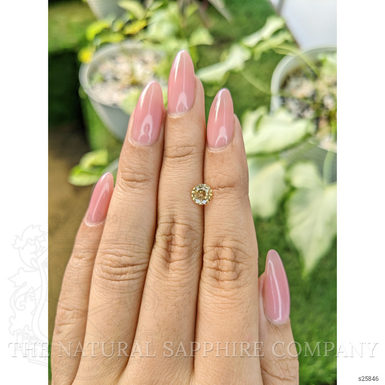 0.94 Ct. Yellow Sapphire from Ceylon (Sri Lanka)