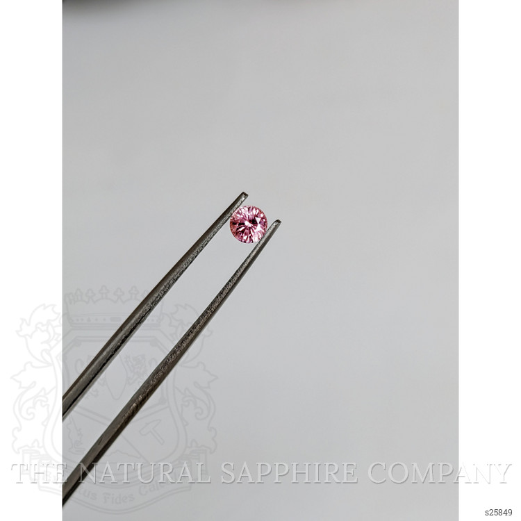 0.42 Ct. Pink Sapphire from Ceylon (Sri Lanka)