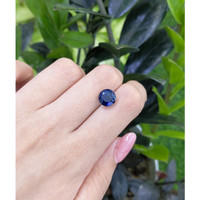 4.56 Ct. Blue Sapphire from Madagascar Life Style