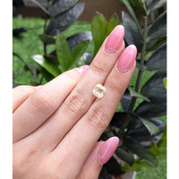 2.89 Ct. Yellow Sapphire from Ceylon (Sri Lanka) Life Style