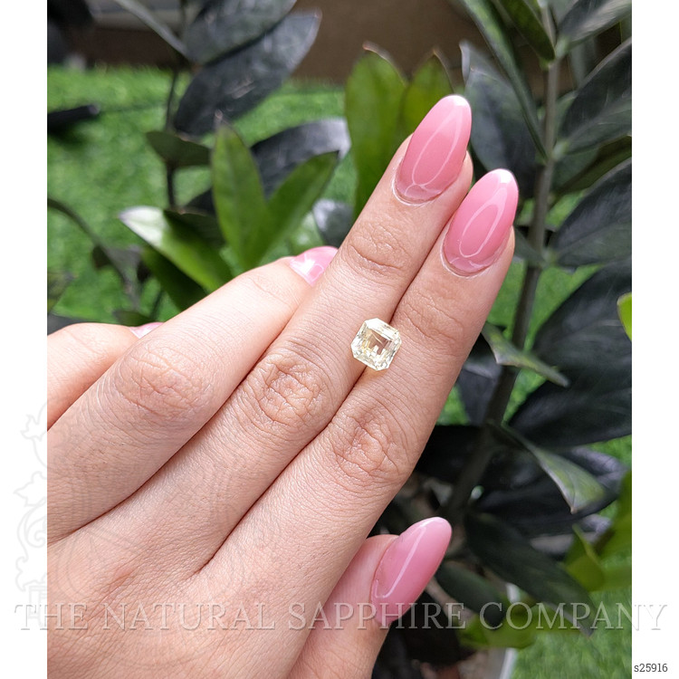 2.89 Ct. Yellow Sapphire from Ceylon (Sri Lanka)