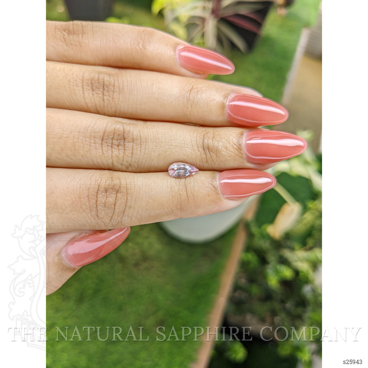 0.97 Ct. Pink Sapphire from Ceylon (Sri Lanka)