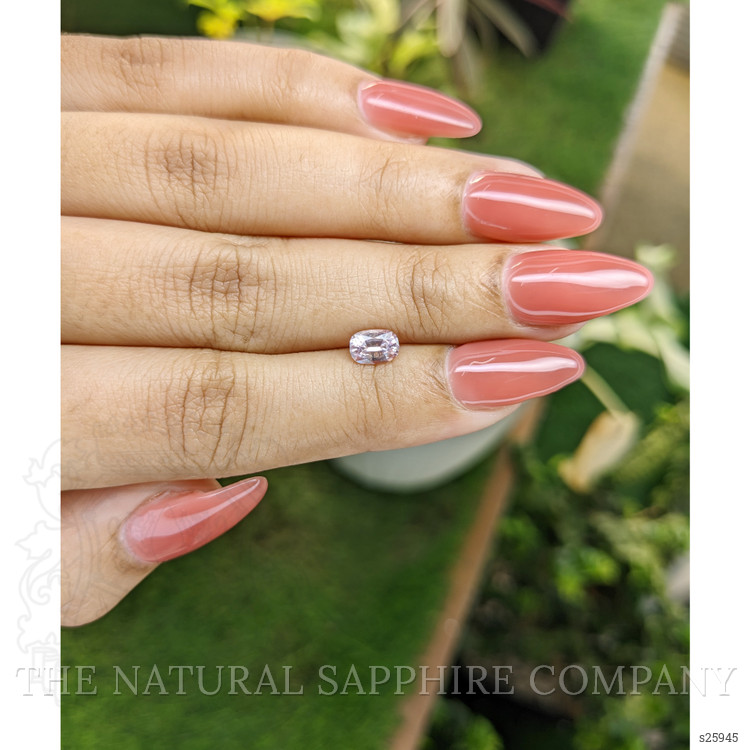 0.76 Ct. Pink Sapphire from Ceylon (Sri Lanka)