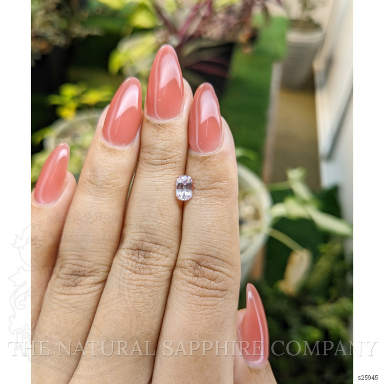 0.76 Ct. Pink Sapphire from Ceylon (Sri Lanka)