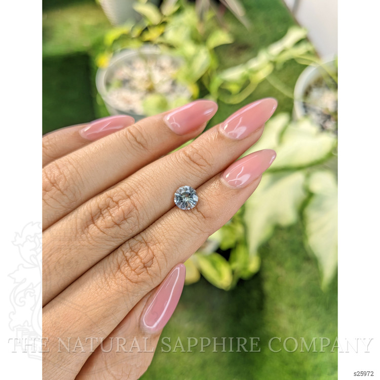 1.37 Ct. Bi Color Sapphire from Ceylon (Sri Lanka)