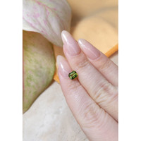 1.09 Ct. Green Sapphire from Ceylon (Sri Lanka) Life Style