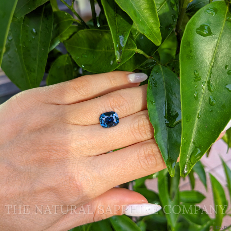 4.08 Ct. Greenish Blue Sapphire from Ceylon (Sri Lanka)