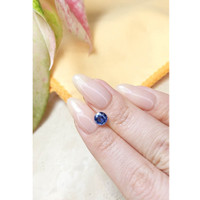 0.92 Ct. Blue Sapphire from Ceylon (Sri Lanka) Life Style