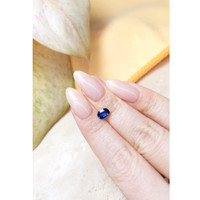 0.90 Ct. Blue Sapphire from Ceylon (Sri Lanka) Life Style