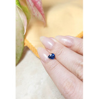 0.92 Ct. Blue Sapphire from Ceylon (Sri Lanka) Life Style