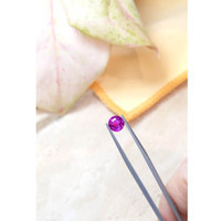 2.05 Ct. Purplish Pink Sapphire from Ceylon (Sri Lanka) Life Style