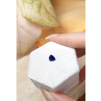 0.75 Ct. Blue Sapphire from Ceylon (Sri Lanka) Life Style