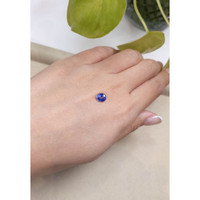 1.06 Ct. Blue Sapphire from Ceylon (Sri Lanka) Life Style