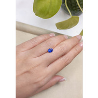 1.05 Ct. Blue Sapphire from Ceylon (Sri Lanka) Life Style