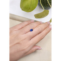 1.04 Ct. Blue Sapphire from Ceylon (Sri Lanka) Life Style
