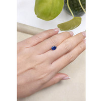 1.02 Ct. Blue Sapphire from Ceylon (Sri Lanka) Life Style