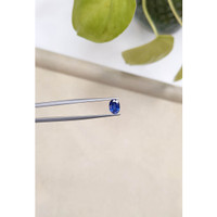 1.02 Ct. Blue Sapphire from Ceylon (Sri Lanka) Life Style