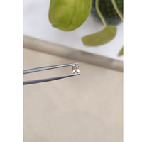 0.58 Ct. Bi Color Sapphire from Ceylon (Sri Lanka) Life Style