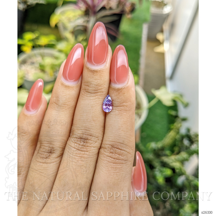 1.00 Ct. Bi Color Sapphire from Ceylon (Sri Lanka)