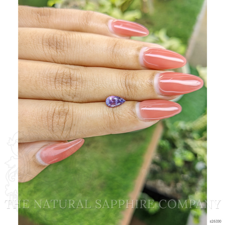 1.00 Ct. Bi Color Sapphire from Ceylon (Sri Lanka)