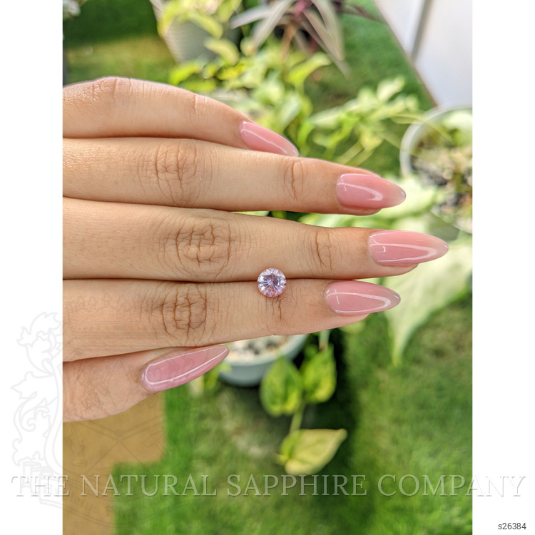 1.35 Ct. Pink Sapphire from Ceylon (Sri Lanka)