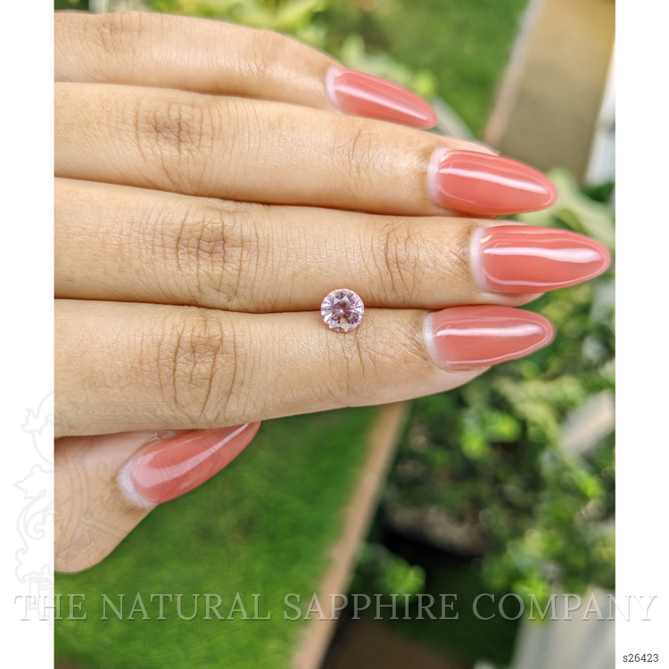 1.02 Ct. Pink Sapphire from Ceylon (Sri Lanka)