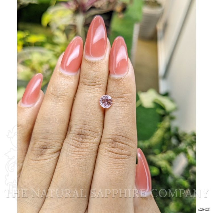 1.02 Ct. Pink Sapphire from Ceylon (Sri Lanka)