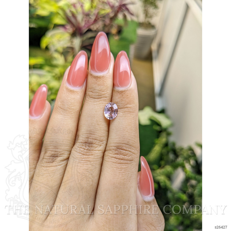 1.57 Ct. Pink Sapphire from Ceylon (Sri Lanka)