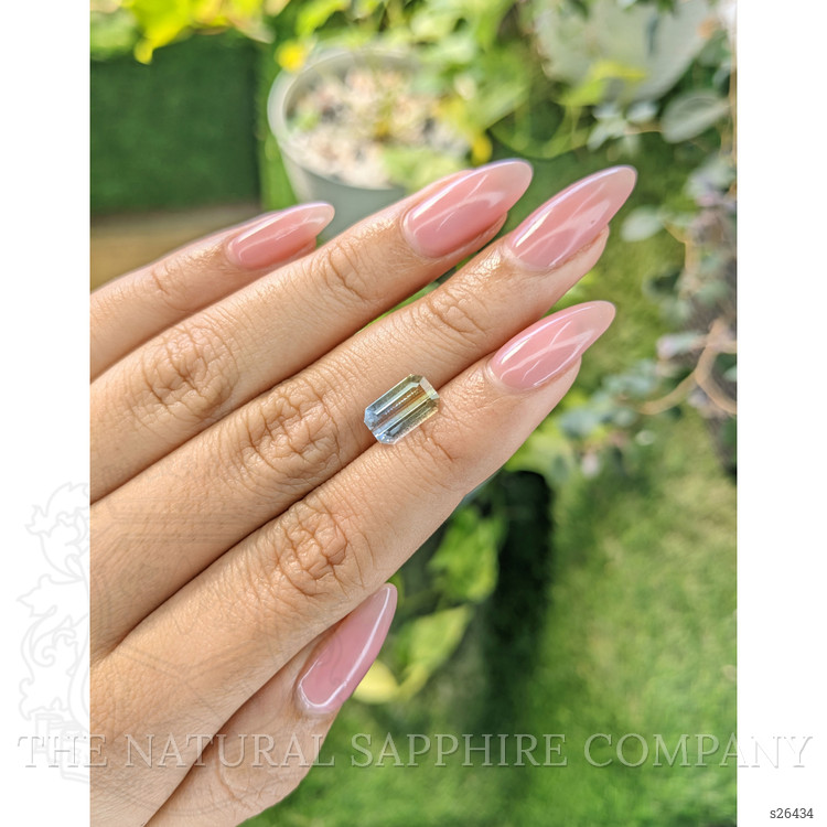 2.21 Ct. Bi Color Sapphire from Ceylon (Sri Lanka)