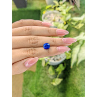 3.06 Ct. Blue Sapphire from Ceylon (Sri Lanka) Life Style