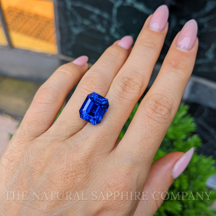 12.72 Ct. Blue Sapphire from Ceylon (Sri Lanka)