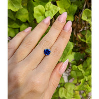 2.64 Ct. Blue Sapphire from Ceylon (Sri Lanka) Life Style
