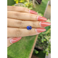 3.05 Ct. Blue Sapphire from Ceylon (Sri Lanka) Life Style