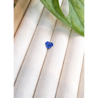 1.10 Ct. Blue Sapphire from Ceylon (Sri Lanka) Life Style