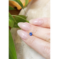 0.40 Ct. Blue Sapphire from Ceylon (Sri Lanka) Life Style