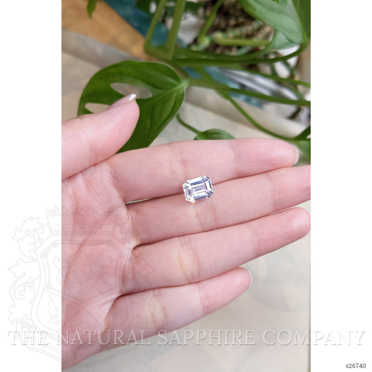 4.51 Ct. White Sapphire from Ceylon (Sri Lanka)