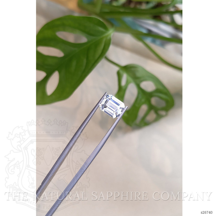 4.51 Ct. White Sapphire from Ceylon (Sri Lanka)