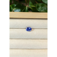 2.22 Ct. Blue Sapphire from Ceylon (Sri Lanka) Life Style