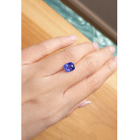 3.04 Ct. Blue Sapphire from Ceylon (Sri Lanka) Life Style