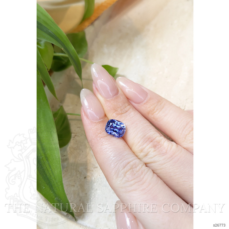 3.81 Ct. Bi Color Sapphire from Ceylon (Sri Lanka)
