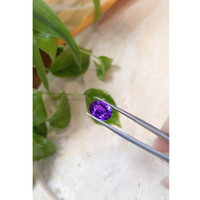 5.00 Ct. Purple Sapphire from Ceylon (Sri Lanka) Life Style