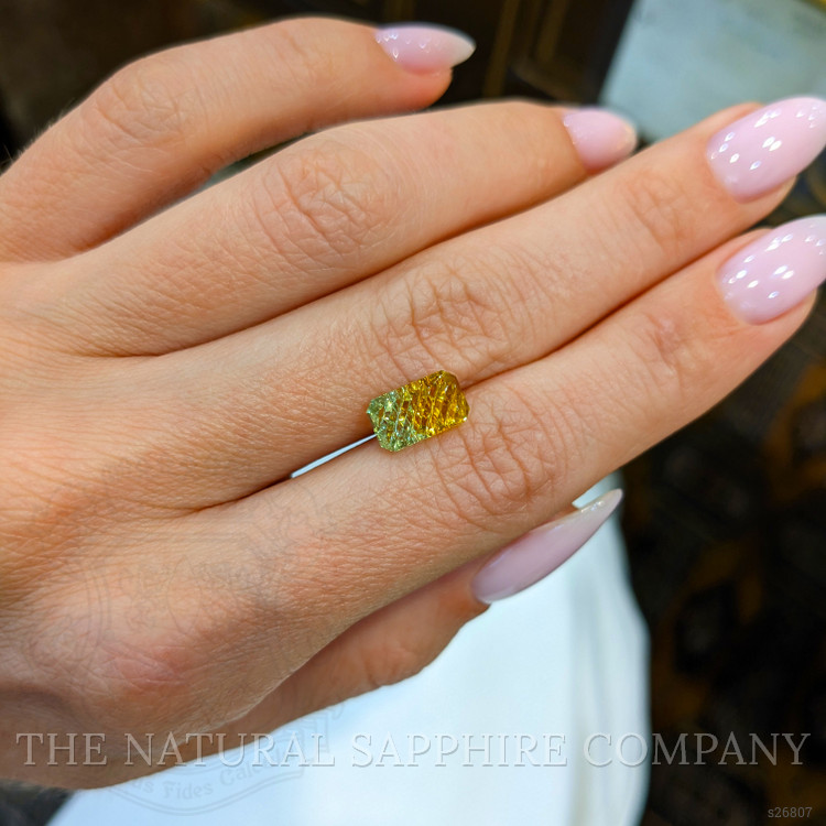 2.63 Ct. Bi Color Sapphire from Montana