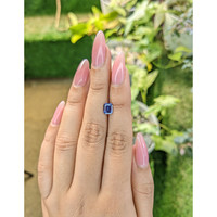 1.01 Ct. Blue Sapphire from Ceylon (Sri Lanka) Life Style