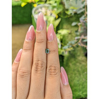 0.55 Ct. Green Sapphire from Ceylon (Sri Lanka) Life Style