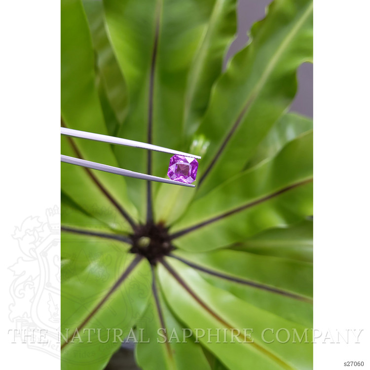 3.94 Ct. Purplish Pink Sapphire from Ceylon (Sri Lanka)
