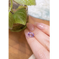 4.02 Ct. Pinkish Purple Sapphire from Ceylon (Sri Lanka) Life Style